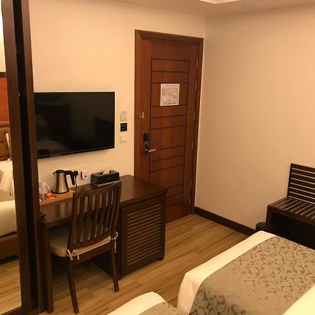 Osmium Hotell Hulhumalé Eksteriør bilde