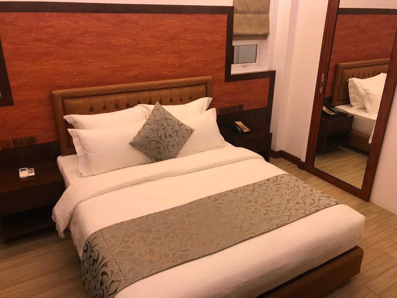 Osmium Hotell Hulhumalé Eksteriør bilde